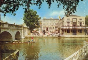 Oxford Folly Bridge Postcard – Head of the River Pub View
