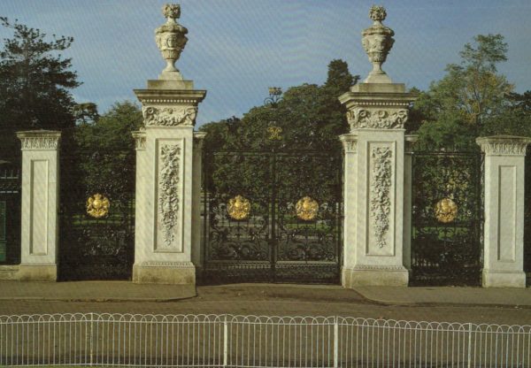 Kew Gardens Postcard – Main Gates, Kew Green by Decimus Burton