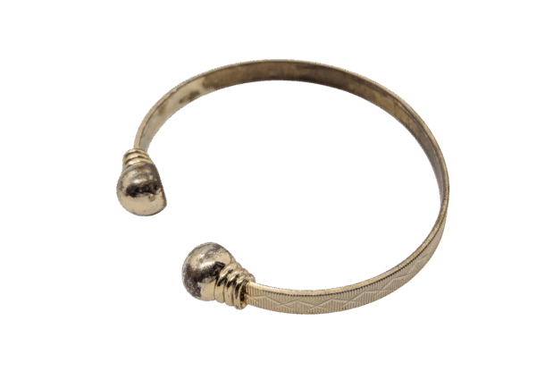 Vintage Brass Torque Bangle – Etched Geometric Design Vintage Brass Torque Bangle – Etched Geometric Design