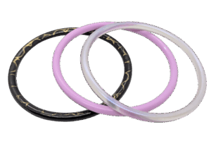 Vintage 1980s Plastic Bangle Trio – Marbled, Lilac & Pink