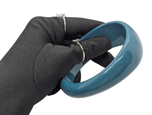 Vintage Teal Blue Lucite Bangle – Bold Mid-Century Minimalism Vintage Teal Blue Lucite Bangle – Bold Mid-Century Minimalism