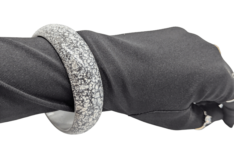 Vintage Marbled Black & Grey Bangle – Mid-Century Modern Chic