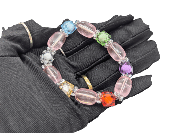 Vintage Multi-Colour Acrylic Bead Stretch Bracelet Vintage Multi-Colour Acrylic Bead Stretch Bracelet